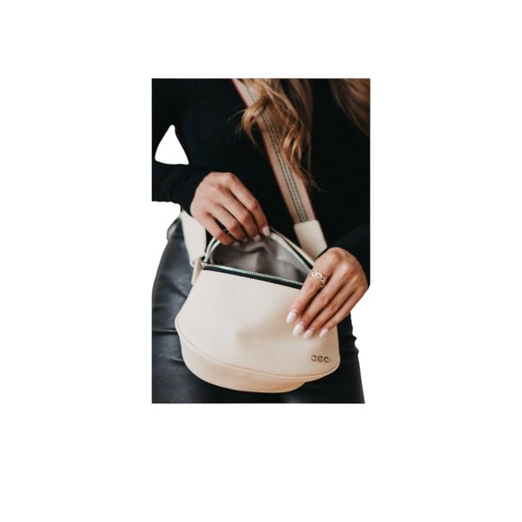 NWT Pretty Simple Sutton Crossbody Sling Bag NWT - Picture 4 of 12